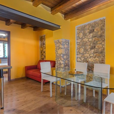Stylish 2 Bedroom With Balcony Verona Buitenkant foto