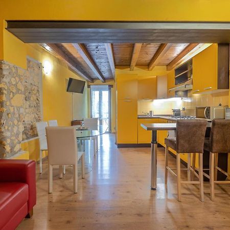 Stylish 2 Bedroom With Balcony Verona Buitenkant foto